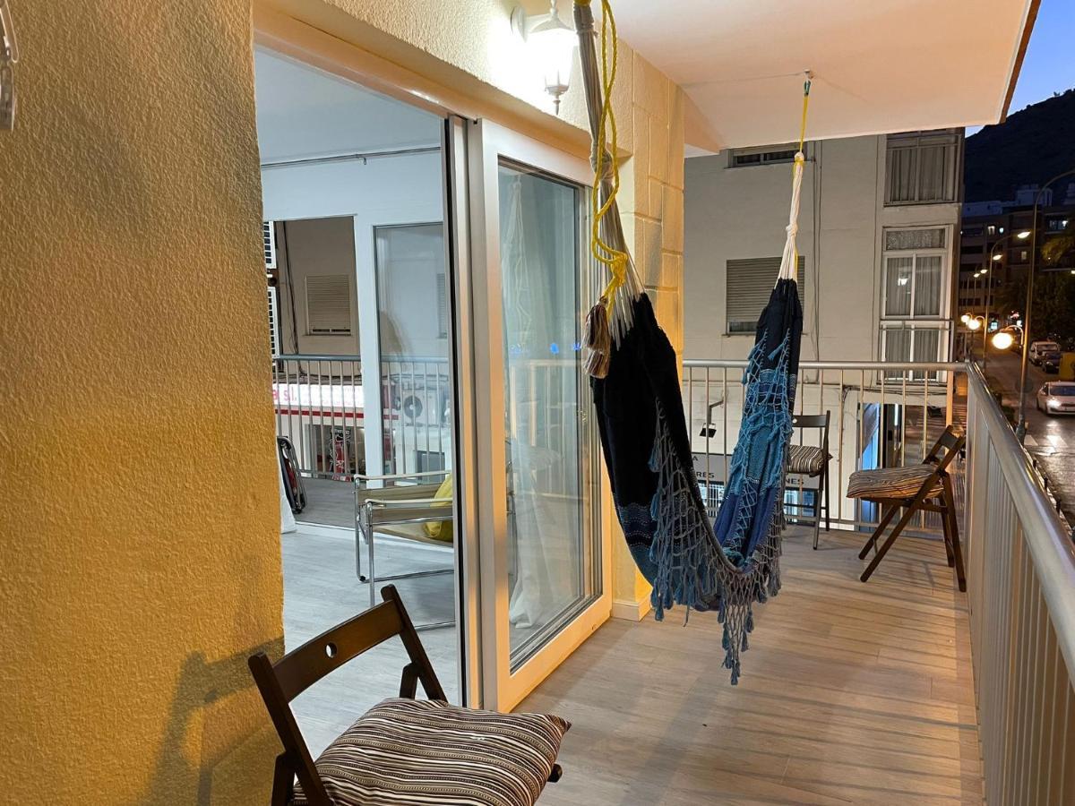 New Stylish Beach Front Apartment Кульера Экстерьер фото