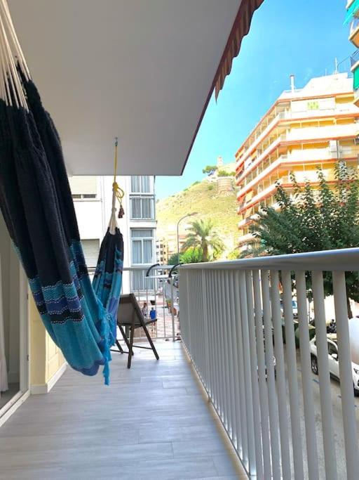 New Stylish Beach Front Apartment Кульера Экстерьер фото